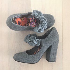 Rocket Dog Heather Grey Pumps Size 7